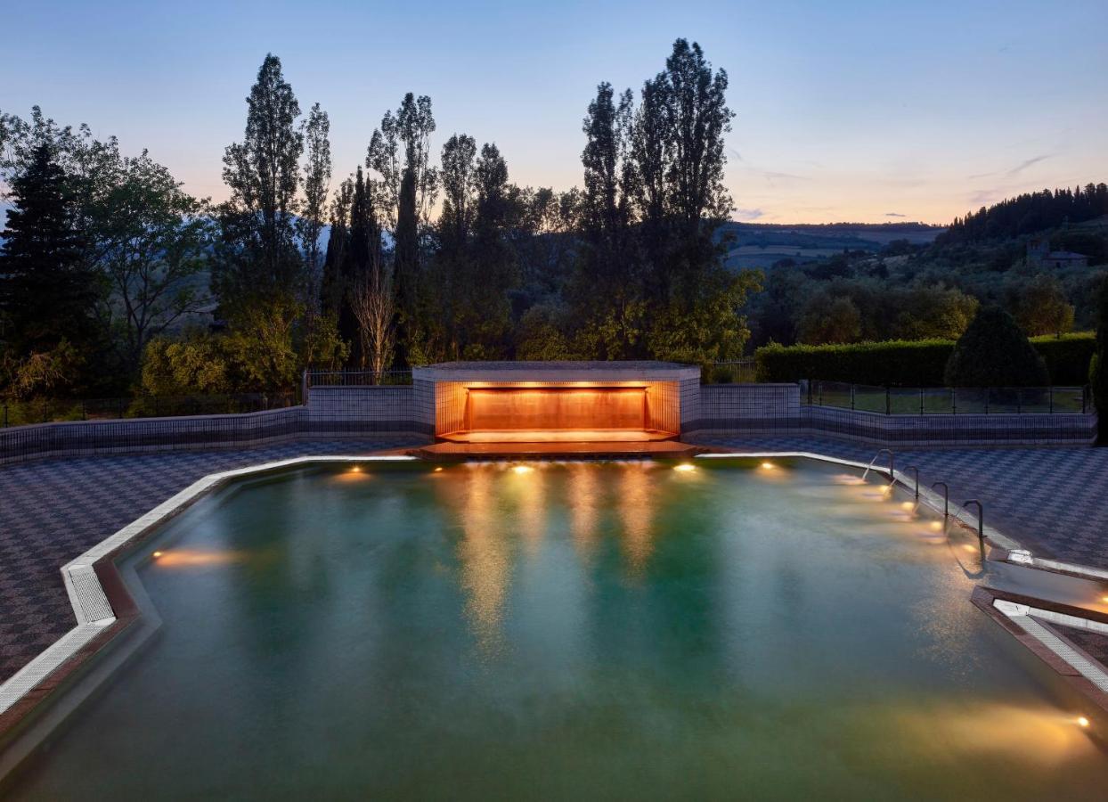 Fonteverde Lifestyle & Thermal Retreat - The Leading Hotels Of The World San Casciano dei Bagni Exterior foto The memorial at night